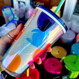 Brand new Grande Starbucks Bunny cup never used & the condition is 10/10!